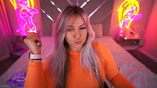 KiraCandyS online show from September 2025 08:03:02 PM
