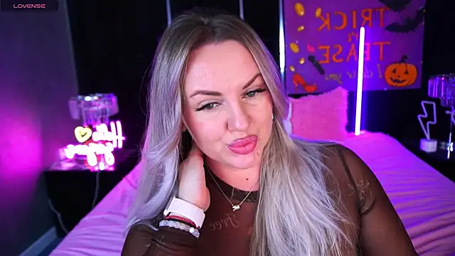 KiraCandyS online show from November 2025 10:35:02 PM