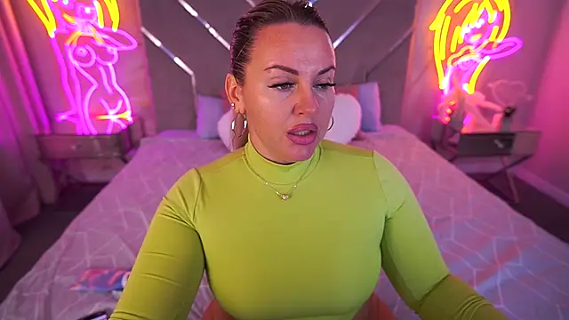 KiraCandyS online show from September 2025 08:48:01 PM