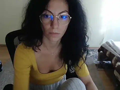 Emmatoo online show from October 2025 01:34:01 PM