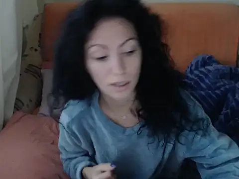 Snapshot of Emmatoo chatting on November 2025 08:51:01 AM Emmatoo online show from November 2025 08:51:01 AM