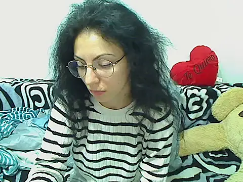 Emmatoo online show from April 2026 03:01:01 AM