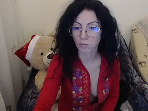 Emmatoo online show from December 2025 01:22:02 PM