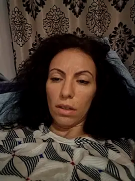 Emmatoo online show from April 2026 10:27:01 PM