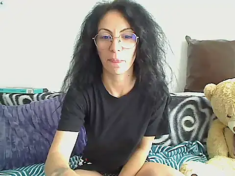 Emmatoo online show from April 2026 09:27:02 AM