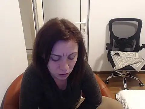 Emmatoo online show from March 2026 09:59:01 PM