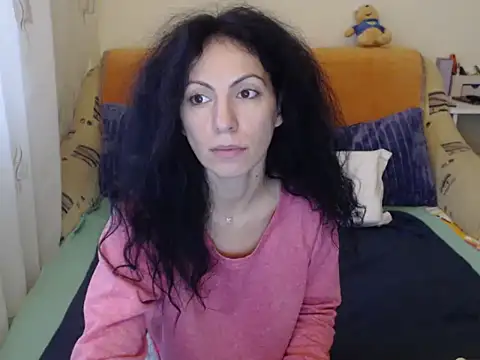 Snapshot of Emmatoo chatting on December 2025 11:55:01 AM Emmatoo online show from December 2025 11:55:01 AM