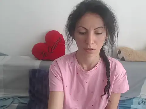 Emmatoo online show from April 2026 08:37:02 AM