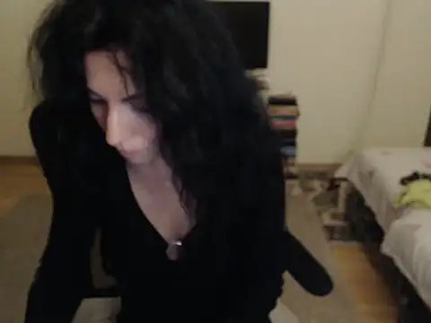 Emmatoo online show from October 2025 05:24:01 PM