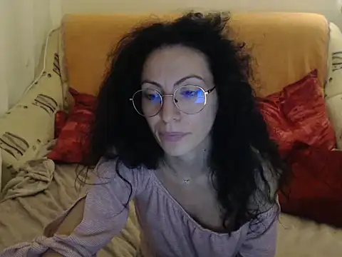 Snapshot of Emmatoo chatting on October 2025 09:26:01 PM Emmatoo online show from October 2025 09:26:01 PM