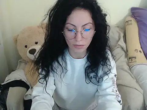 Emmatoo online show from January 2026 01:29:01 PM