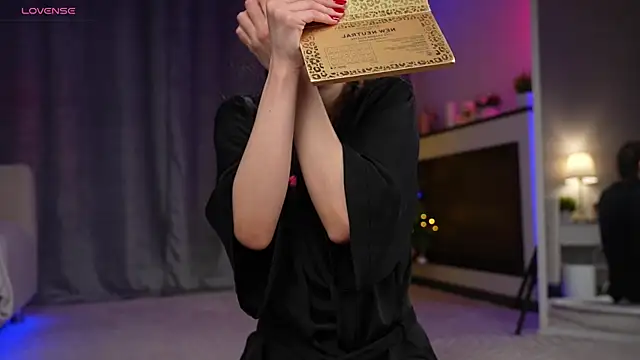 Amely Young online show from December 2025 01:33:01 AM