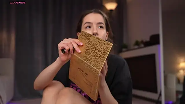 Amely Young online show from February 2026 04:34:02 AM