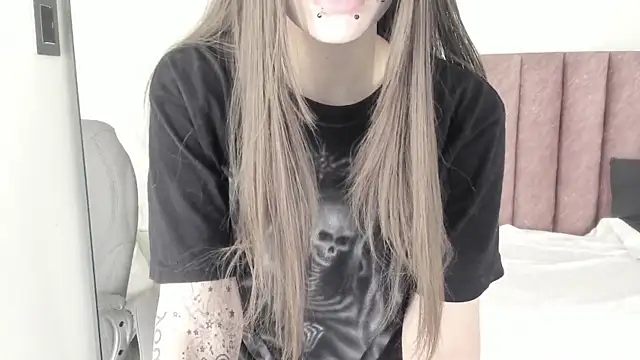 Snapshot of celestica_rose chatting on January 2026 07:50:02 PM celestica rose online show from January 2026 07:50:02 PM