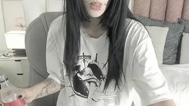 Snapshot of celestica_rose chatting on November 2025 10:21:02 PM celestica rose online show from November 2025 10:21:02 PM