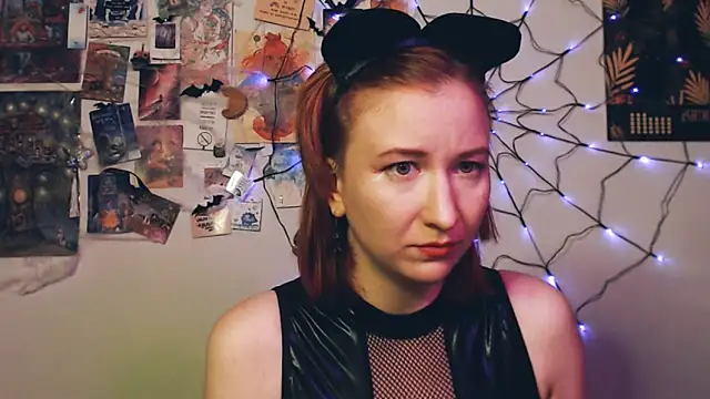 Snapshot of licentia__poetica chatting on November 2025 10:58:02 PM licentia poetica online show from November 2025 10:58:02 PM