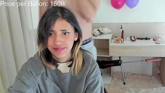 linnie  online show from September 2025 03:12:02 AM