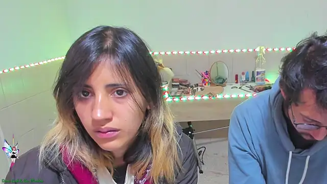 linnie  online show from September 2025 06:55:01 PM