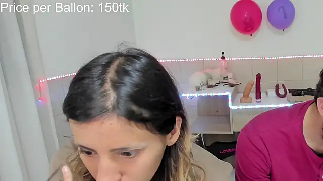 linnie  online show from September 2025 11:11:02 PM