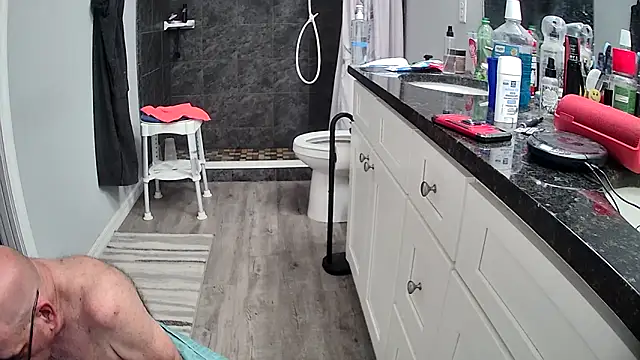 lou63ponce online show from March 2026 03:40:02 PM