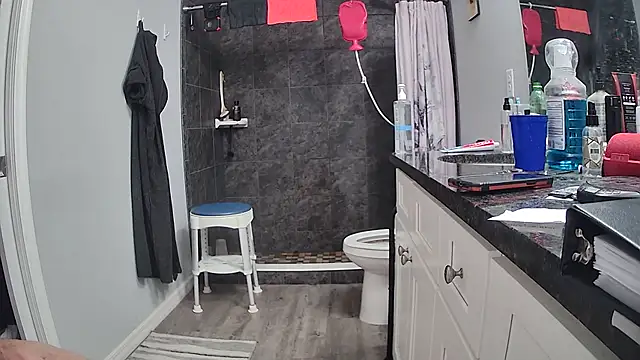 lou63ponce online show from March 2026 03:08:02 PM