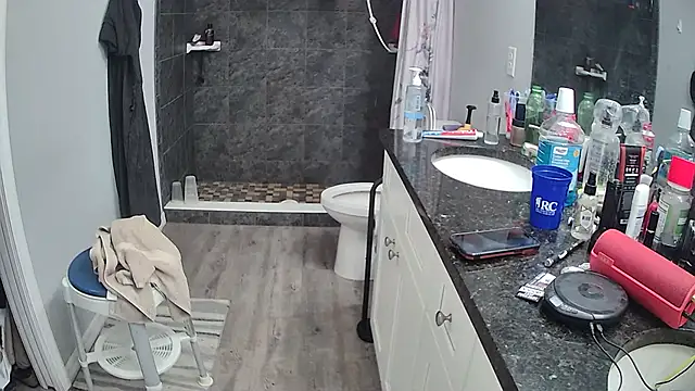 lou63ponce online show from March 2026 06:37:02 PM