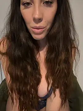 Eyline online show from March 2025 03:28:02 PM