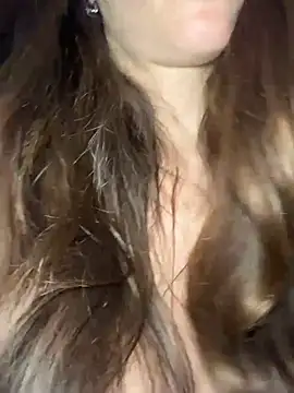 Snapshot of Eyline chatting on March 2026 06:39:01 PM Eyline online show from March 2026 06:39:01 PM