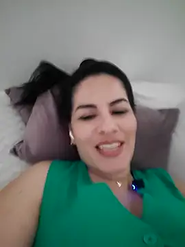 Pamela Rosal online show from November 2025 05:05:01 PM