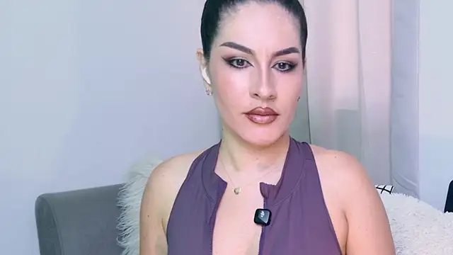 Pamela Rosal online show from November 2025 01:15:01 PM