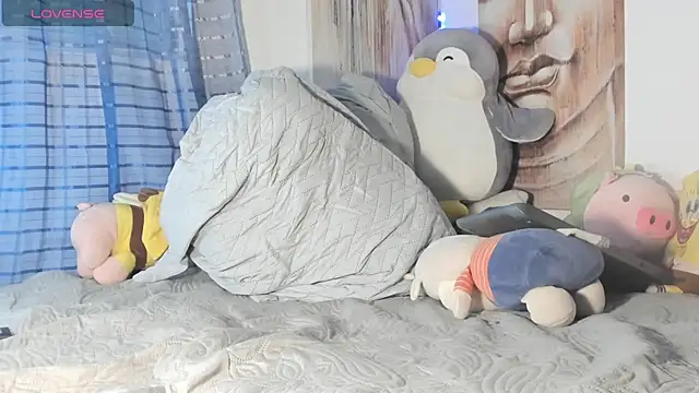 Snapshot of Alessia28_ chatting on March 2025 10:32:01 PM Alessia28 online show from March 2025 10:32:01 PM