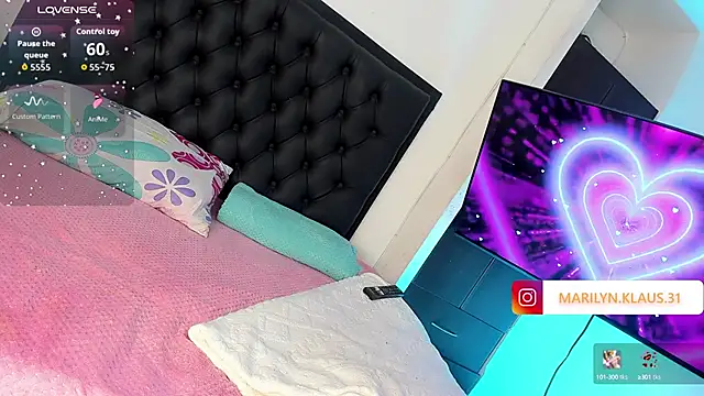 Maryonthemoon online show from September 2025 07:26:01 AM