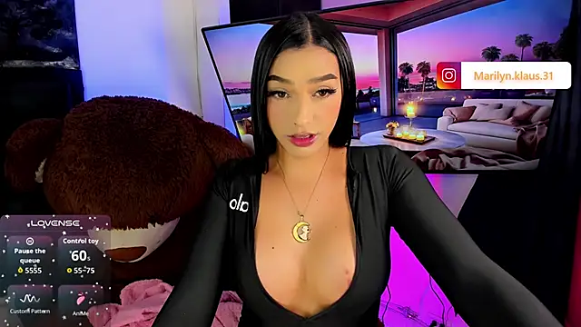 Maryonthemoon online show from November 2025 08:35:01 AM