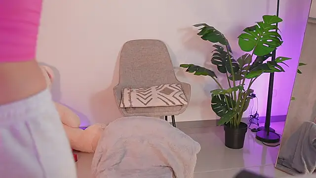 Angeeel  online show from January 2026 11:09:01 PM