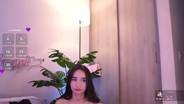 Angeeel  online show from September 2025 07:20:02 PM