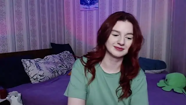 Snapshot of JulthHell chatting on December 2025 01:48:02 AM JulthHell online show from December 2025 01:48:02 AM