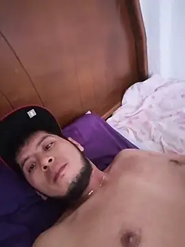 Snapshot of Quimiquieres chatting on October 2025 08:08:01 PM Quimiquieres online show from October 2025 08:08:01 PM