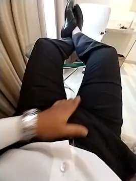 Snapshot of Divyansh_27 chatting on February 2025 06:36:02 AM Divyansh 27 online show from February 2025 06:36:02 AM