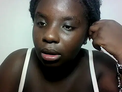 hotebbbyy online show from October 2025 06:09:02 PM