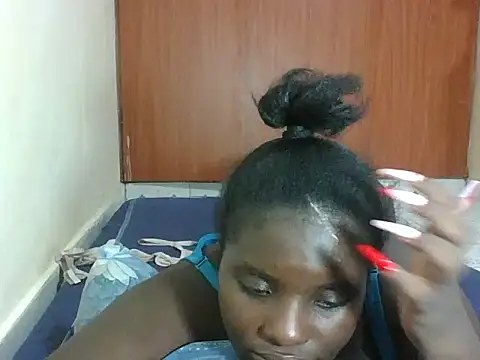 hotebbbyy online show from March 2026 05:03:02 PM