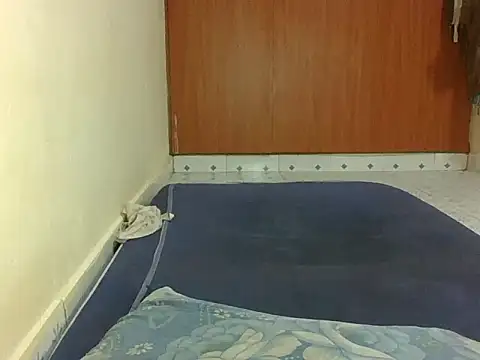 hotebbbyy online show from April 2026 10:55:01 AM