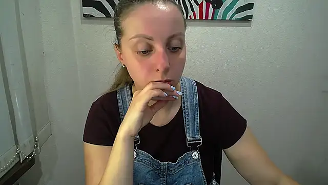  Annabelle Lee online show from July 2026 06:01:02 AM
