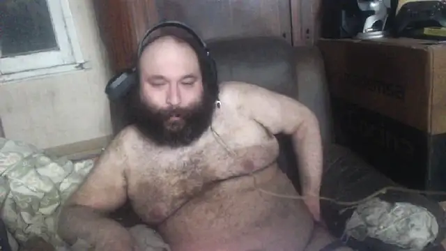 Snapshot of hairyhulk chatting on January 2025 07:35:01 AM hairyhulk online show from January 2025 07:35:01 AM