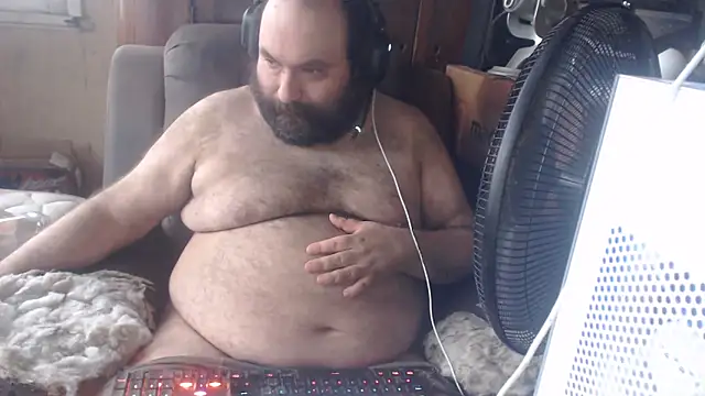hairyhulk online show from April 2026 09:45:02 PM