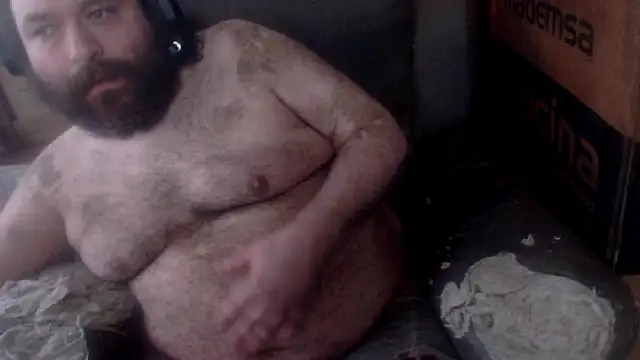 Snapshot of hairyhulk chatting on October 2025 09:22:01 PM hairyhulk online show from October 2025 09:22:01 PM