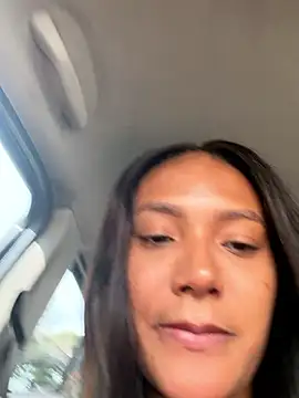 Snapshot of KyaraMiller chatting on January 2026 05:09:02 PM KyaraMiller online show from January 2026 05:09:02 PM