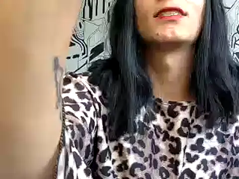 Snapshot of Thematrioshkaoficial24 chatting on February 2025 06:03:01 PM Thematrioshkaoficial24 online show from February 2025 06:03:01 PM