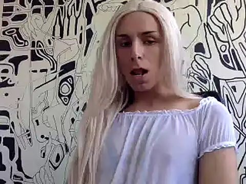 Snapshot of Thematrioshkaoficial24 chatting on January 2025 07:04:01 PM Thematrioshkaoficial24 online show from January 2025 07:04:01 PM