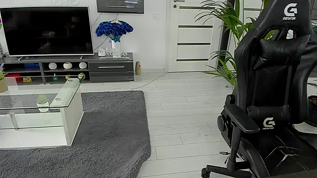 Snapshot of Beauty_Anne chatting on May 2026 05:33:01 AM Beauty Anne online show from May 2026 05:33:01 AM