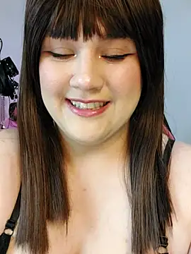 ItsNaiixa online show from November 2025 11:38:01 PM